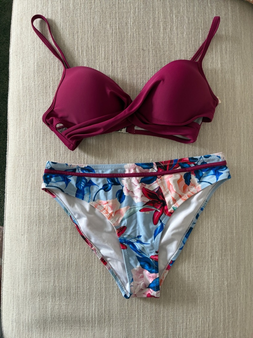 Cupshe plum/Dark Violet Push-Up Bikini Top with Blue Floral Bikini Bottom